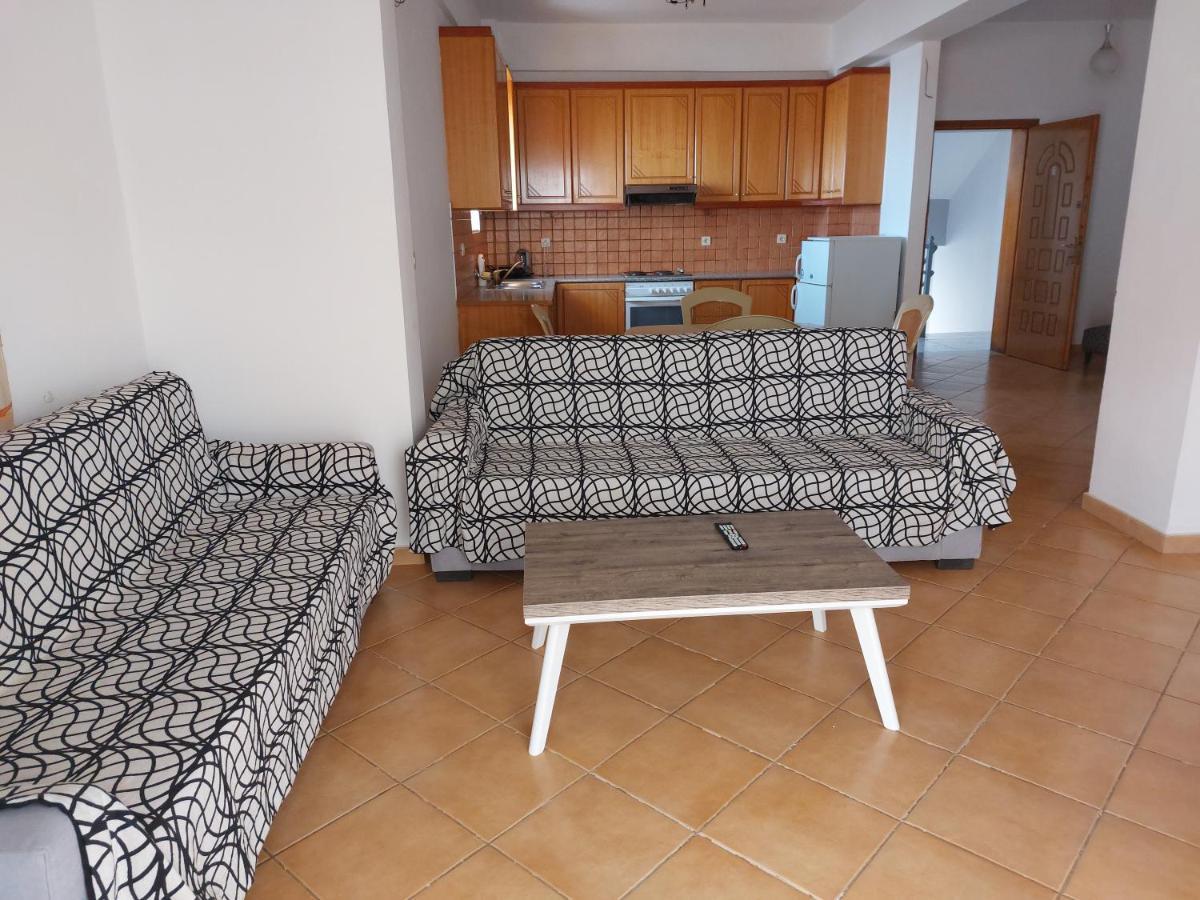 Family Apartments Sarandë Exterior foto
